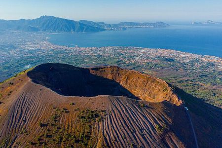 Pompeii and Vesuvius full-day tour Select from Positano