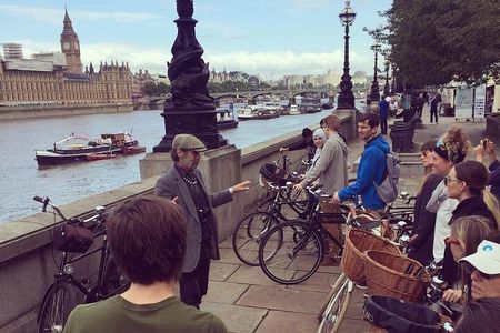 London Bike Tour: Landmarks, Secret Gems, Pub Stop & Street Art