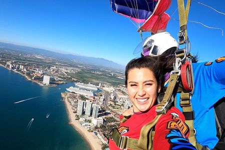 Tandem Skydive With Beach Landing
