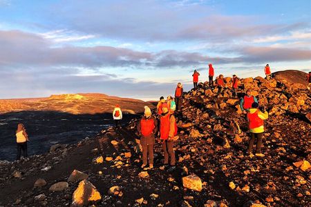 Volcano Eruption Site Hike & Reykjanes Tour from Reykjavik