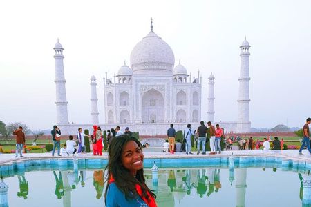2 Days Quick Golden Triangle Tour :Taj Mahal and Jaipur