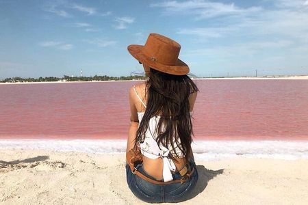 Las Coloradas & Rio Lagartos Tour from Cancún