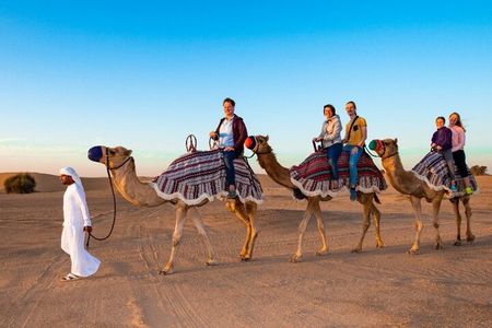 Dubai Private 4x4 Desert Safari with Traditional Dinner Options