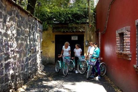 Guided Biking Tour in Coyoacán