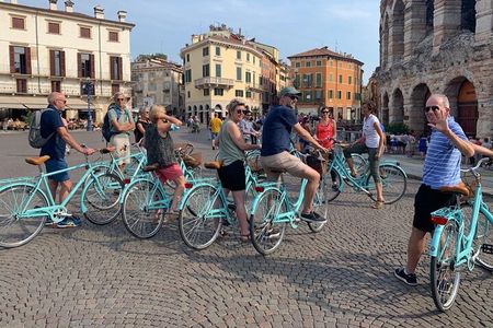 Highlights and hidden gems Verona Bike Tour