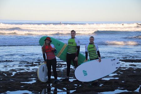 2 hours Semi-private surfing lesson in Playa de Las Americas