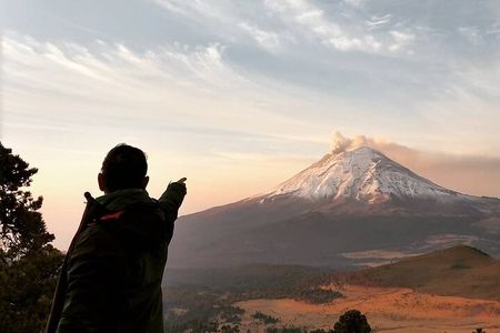 Hiking Excursion to the Iztaccíhuatl Volcano from Puebla