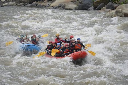 Rafting on the Upper Pastaza River (Level III + IV The best in Baños)