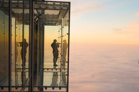 Chicago Night Driving Tour with Skydeck and River Cruise