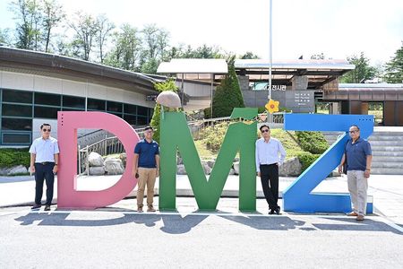 Exclusive Private DMZ Tour & War Memorial Hall or Suspension Bridge(No Shopping)