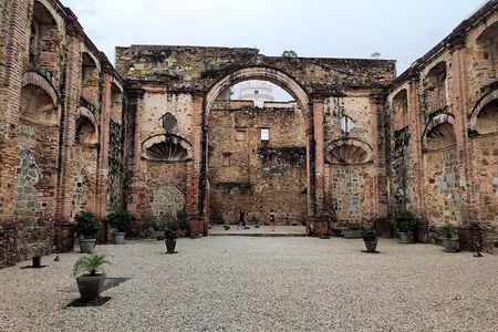 Full day Panama City Sightseeing & Canal Tour with Private Guide