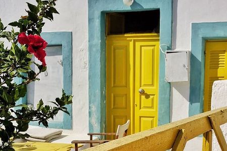 5-Hour Private Custom Santorini Tour