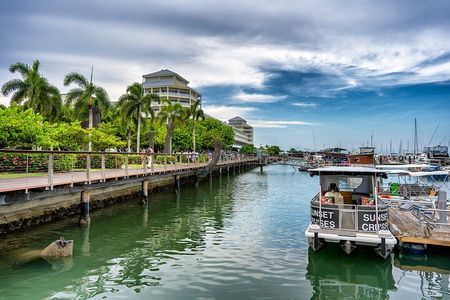 Cairns Combo: Cairns River Cruise & Small group Cairns City Sights 