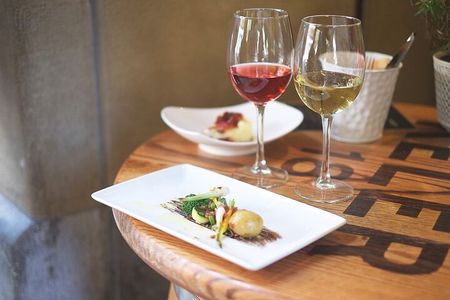 San Sebastian Evening Pintxo Tour with Wine