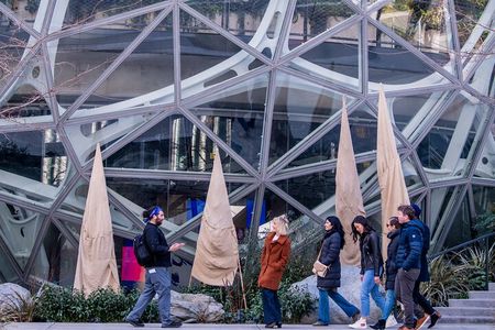 Street Food Tour of South Lake Union- Area of Amazon Spheres 