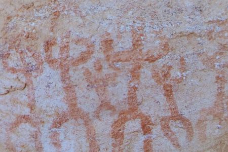 Full-Day Private Cave Painting and Ancient War Scene Tour