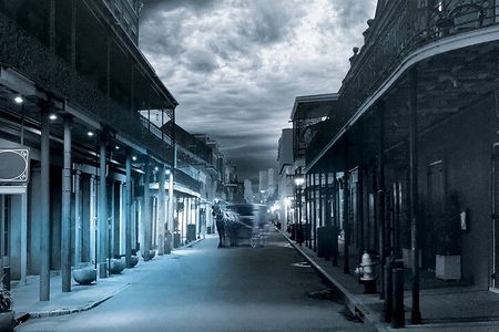 Villains and Vixens True Crime Walking Tour in New Orleans