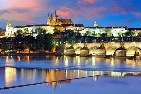 Shared River Cruise Tour in Prague with Dinner
