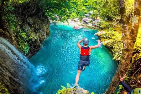 Canyoneering Cebu in Kawasan falls + meals + Cebu transfer option