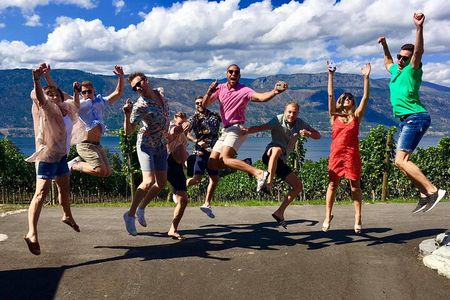 Lake Country Full Day Lunch Wine Tour-Incl. Tastings & Guide Grat