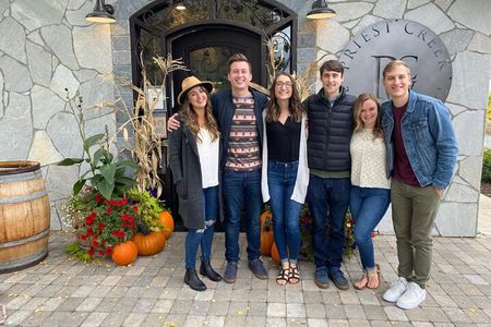 East Kelowna Full Day Lunch Wine Tour-Incl Tastings & Guide Grat!