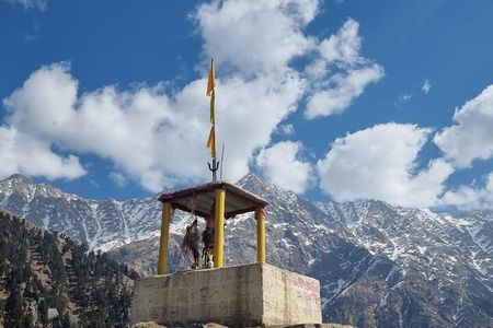 Indrahar Pass Trek with Manu Adventures India