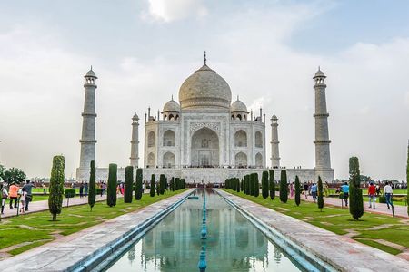 Overnight Taj Mahal Tour by Car