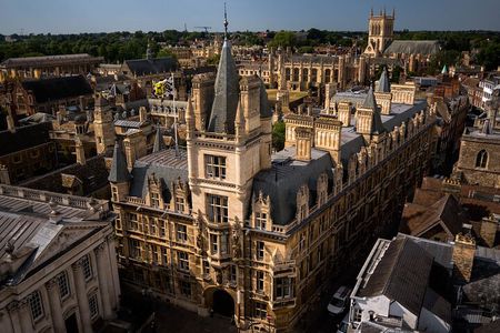 From London: Oxford and Cambridge University Town Tour with Guide