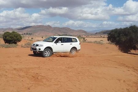 Small Sahara trip 1 day by Jeep 