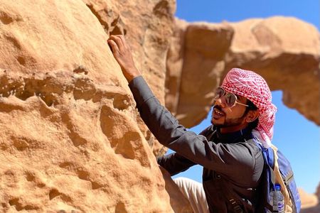 Wadi Rum Mountain Hike & Climb: Burdah, with a bridge at the top! + tour & Lunch
