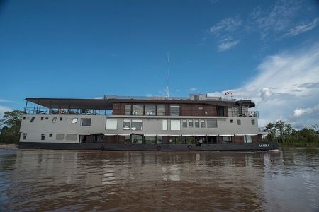 4-Day Amazon Jungle Expedition Cruise on La Perla