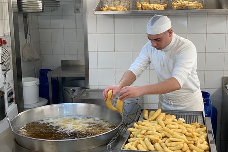 Street food tour of Catania by night