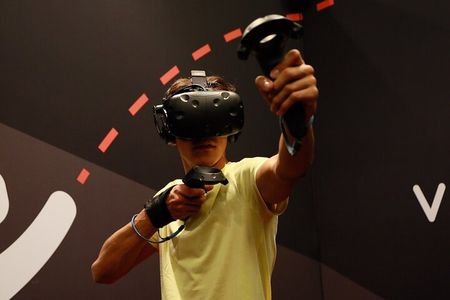 Virtual Room Paris - 1st virtual reality team experience