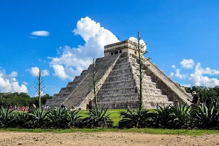 Riviera Maya: Chichen Itza Tour with Cenote