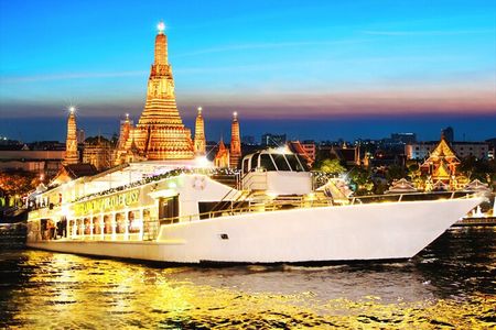 Chaophraya Cruise Dinner Cruise Along With Chao Phraya River Bangkok