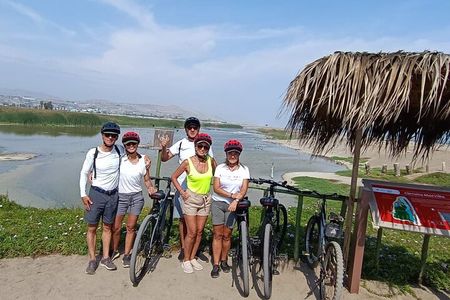 Bike Tour Discovering the Nature and History of Lima