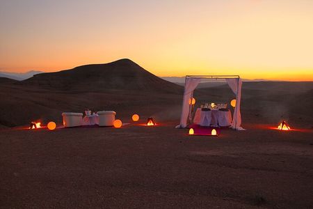 Amazing Dinner in Agafay Desert with Sunset and Berber Camp