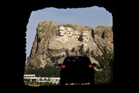 Private Half Day Mt Rushmore & Black Hills Tour