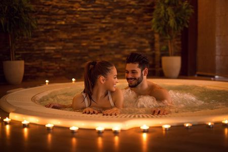 Couples massage with private jacuzzi, cup of cava and SPA entry at Eurotel