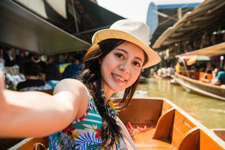 Damnoen Floating Market & Optional Erawan Water Waterfall Tour