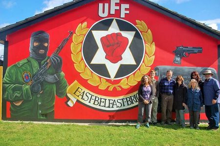 Belfast Famous Black Taxi Tour Political Murals & Peace Wall 2 Hr