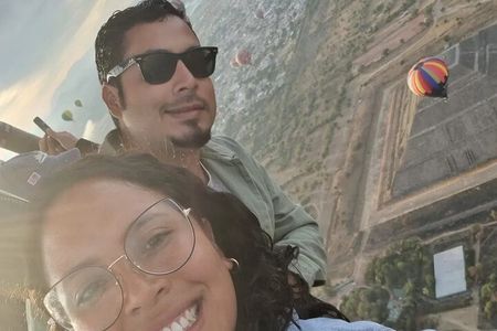Balloon flight experience to Teotihuacan Pyramids