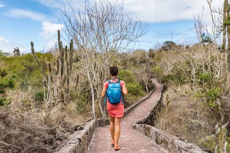 8-Day Galapagos Island Hopping Backpack Style: Los Tuneles and Kicker Rock