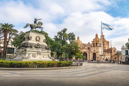Cordoba City Tour with Optional Jesuitic Square