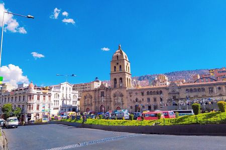 La Paz City Tour, Bolivia + Moon Valley + Cable Cars. PRIVATE CAR