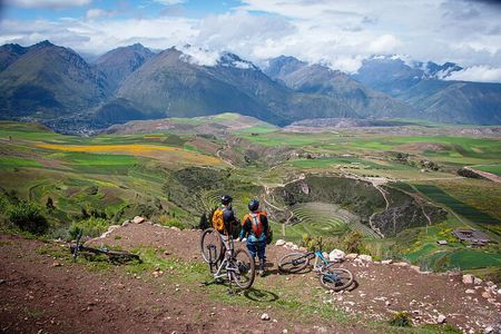 Sacred Valley Biking Tour - MTB MARAS AND MORAY - Private