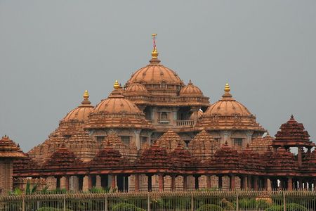 Akshardham Temple with Walk in the Green Paradise of Rajghat and Shanti Van