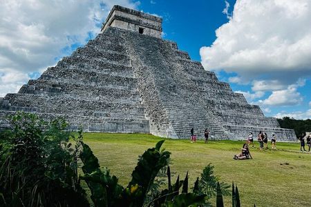 Magical Towns & Chichen Itza Day Trip from Mérida