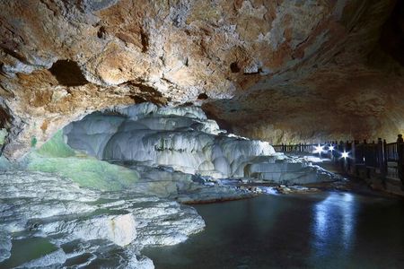 Daily Pamukkale and Kaklik Cave Tour with drop-off at Denizli Airport