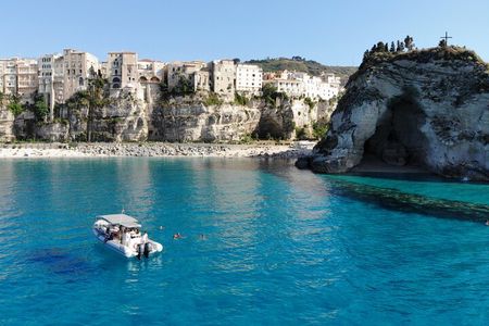 Shared 3-hour sunset tour from Tropea to Capo Vaticano